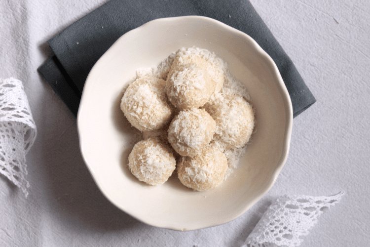 Palline di Natale al cocco