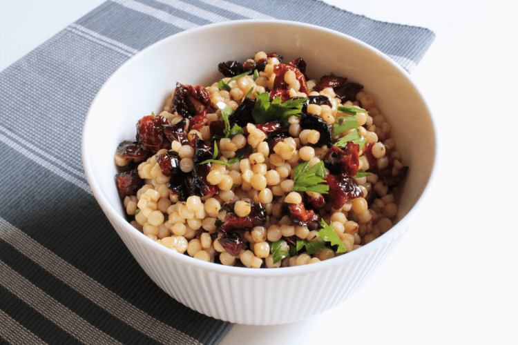 Fregola con pomodori secchi