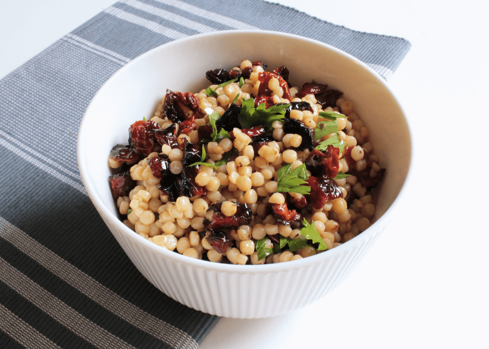Fregola con pomodori secchi