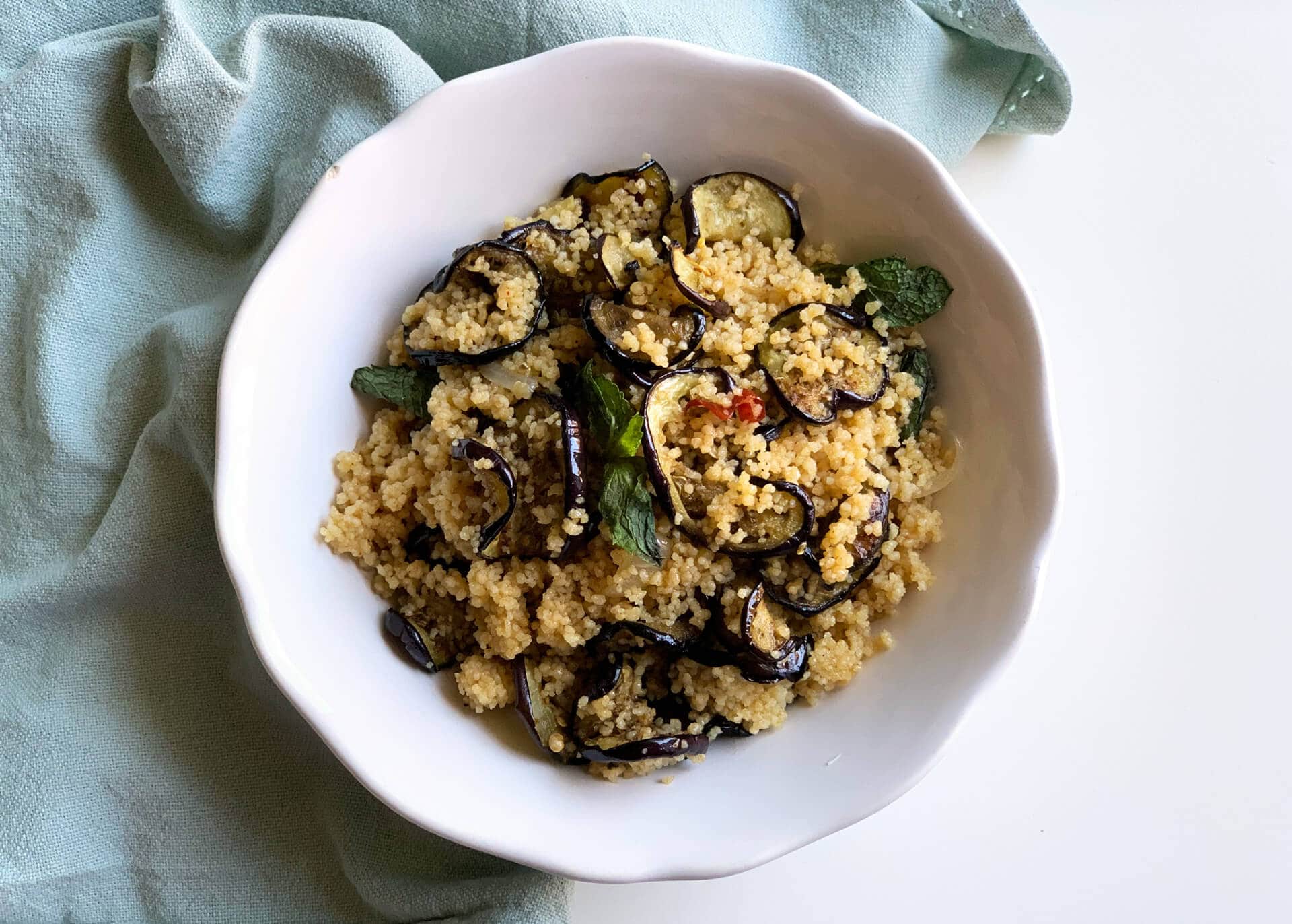Cous cous integrale con melanzane