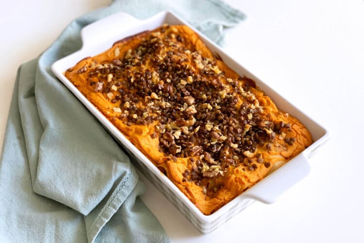 Lasagna vegan con crema di zucca, lenticchie e noci