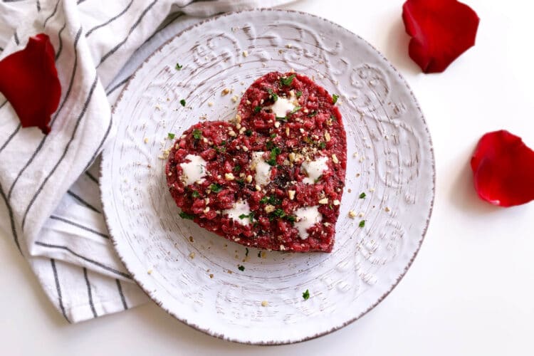 Risotto di San Valentino con barbabietola rossa, radicchio e noci