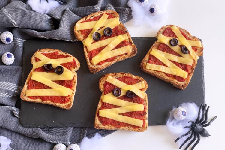 Mummia toast di Halloween