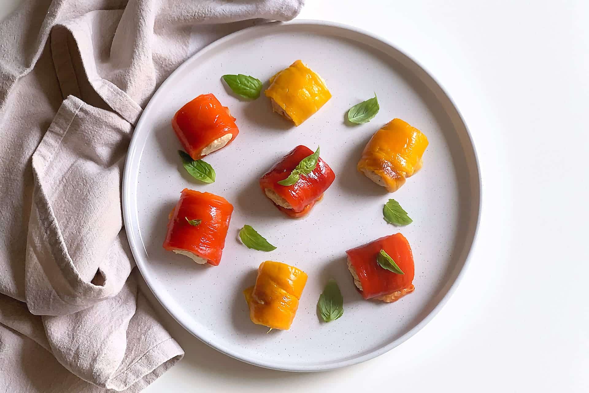 Involtini di peperoni ripieni di tofu