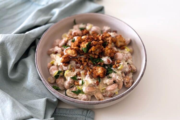 Fagioli cremosi con tempeh