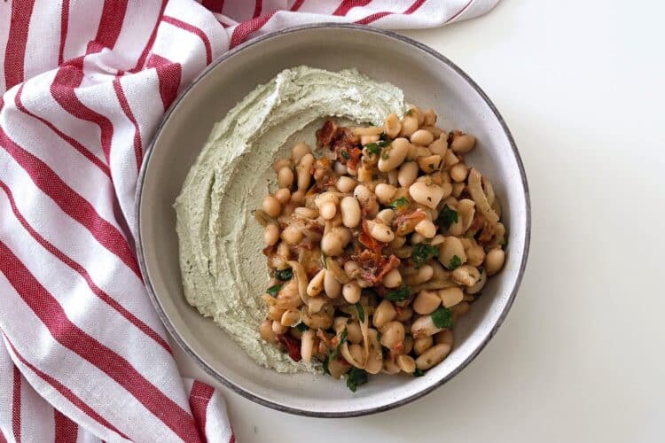 Fagioli con pomodori secchi