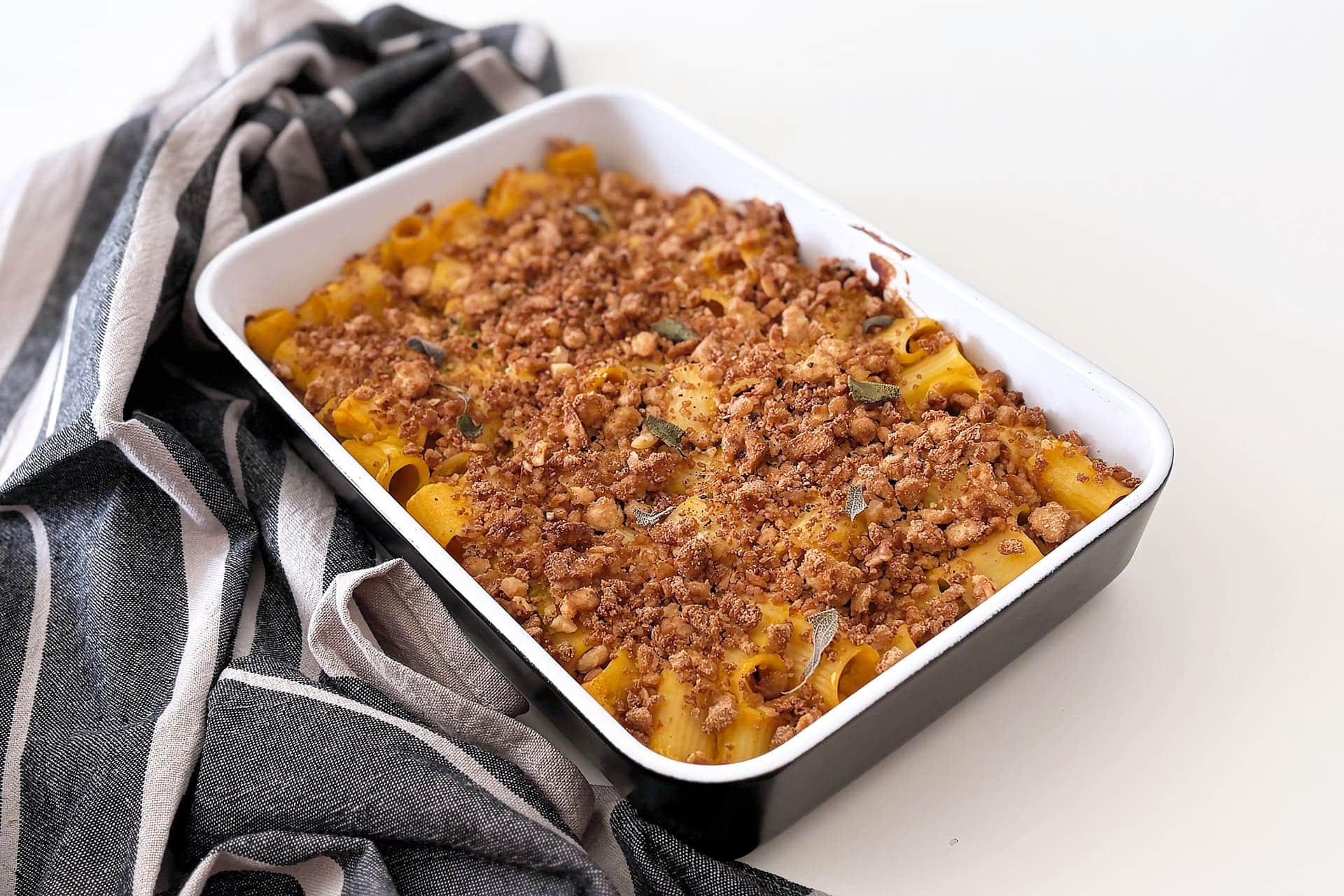 Pasta al forno con zucca e tofu