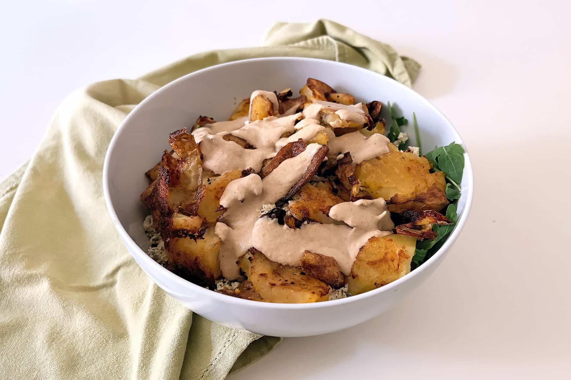 Insalata di patate, lenticchie e tofu