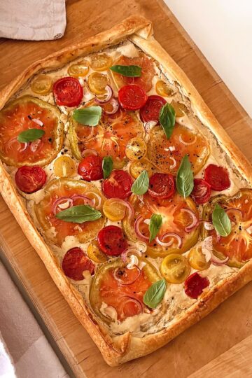 Torta salata tofu e pomodori